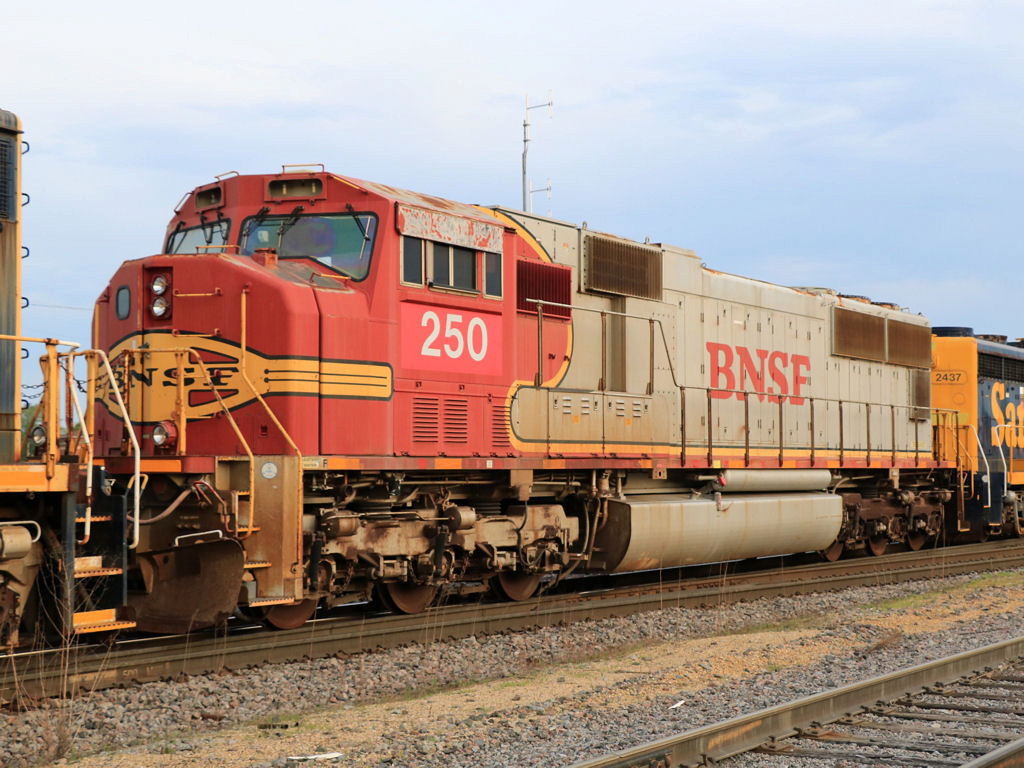 BNSF 250